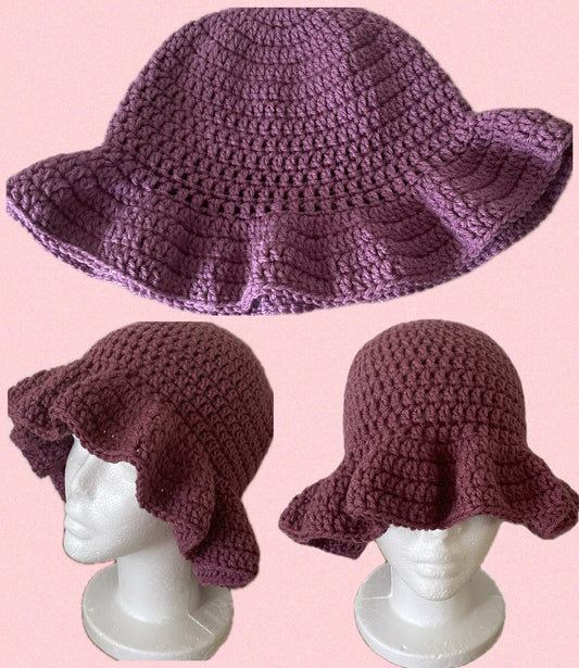 Wavy Bucket Hat￼